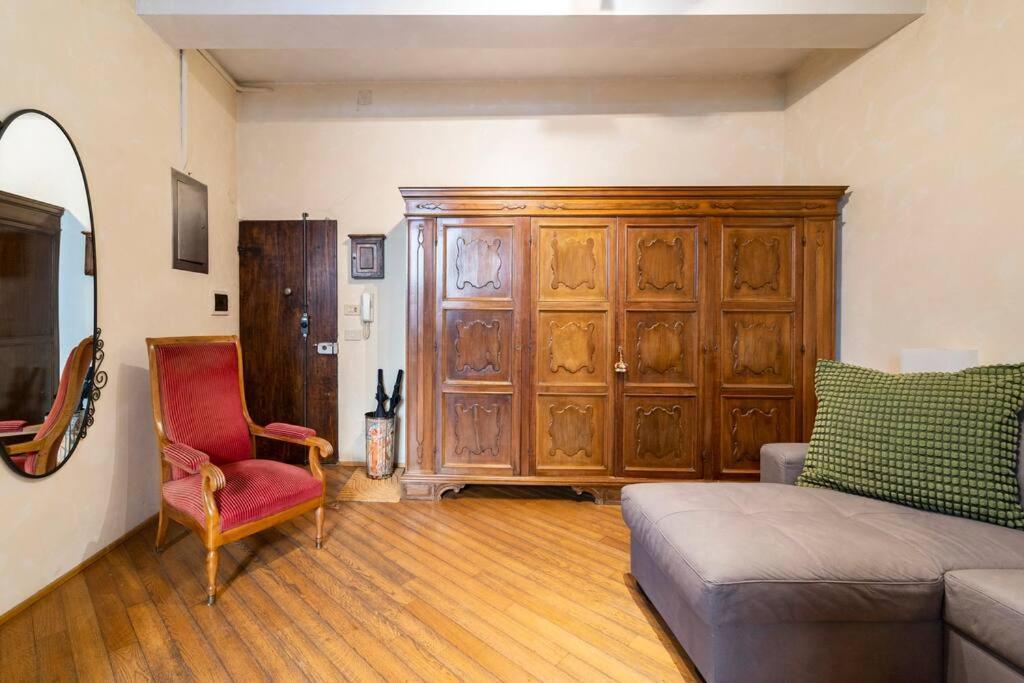 Appartamento Elegante E Centrale La Foglia D'Oro Bolonia Exterior foto