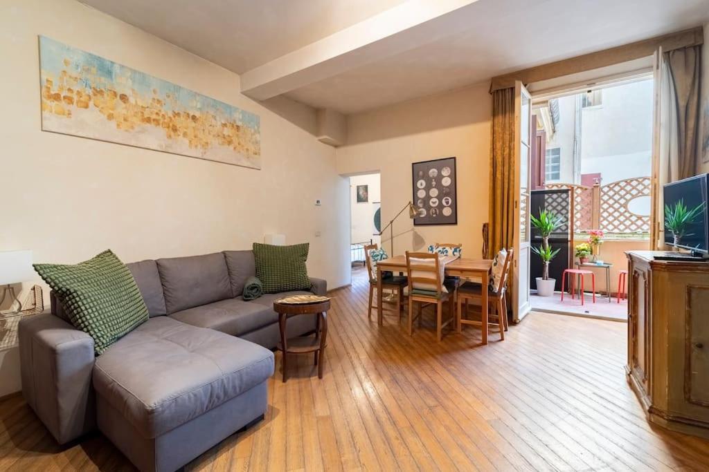 Appartamento Elegante E Centrale La Foglia D'Oro Bolonia Exterior foto